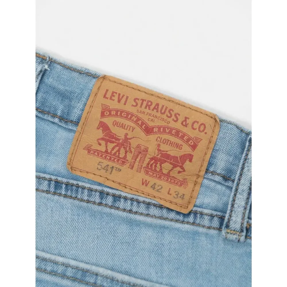 Levi's 541 Straight Fit Jeans